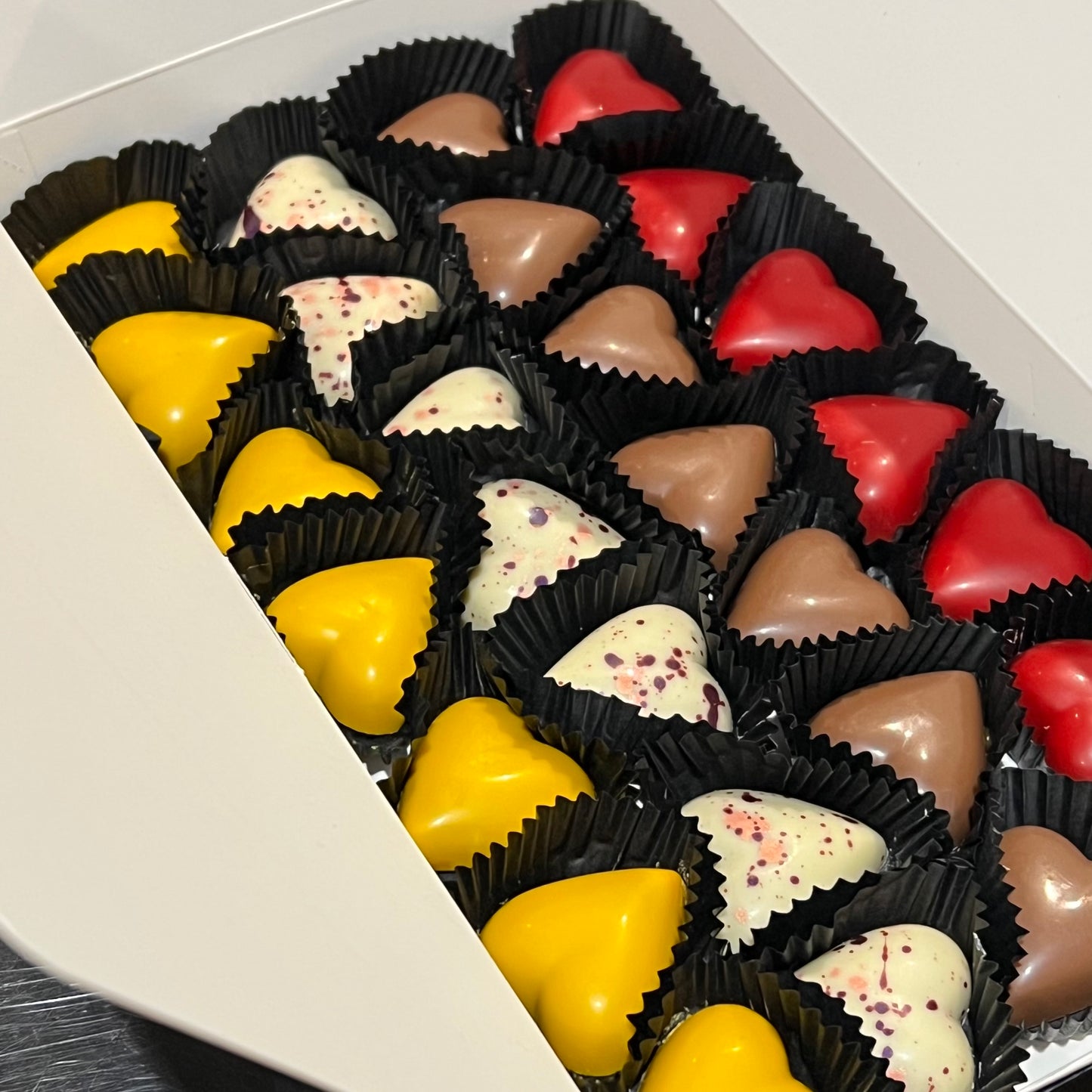 Box: BE Party - 24 Assorted Chocolates