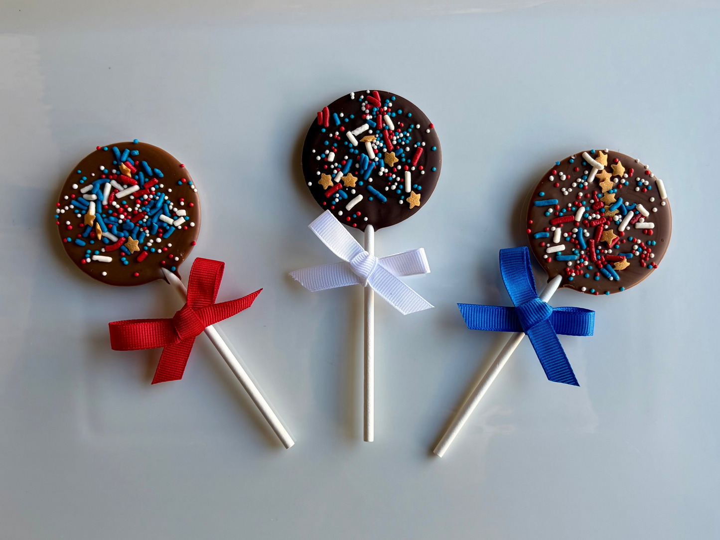 Lollipop circle with colorful sprinkles