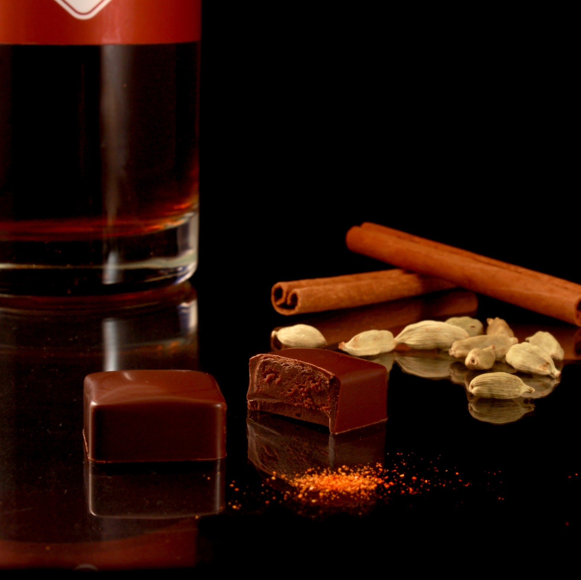 cigarette chocolat Cinnamon, Cardamom, Cayenne: 3C – BE Chocolat cigarette chocolat Cinnamon, Cardamom, Cayenne: 3C – BE Chocolat