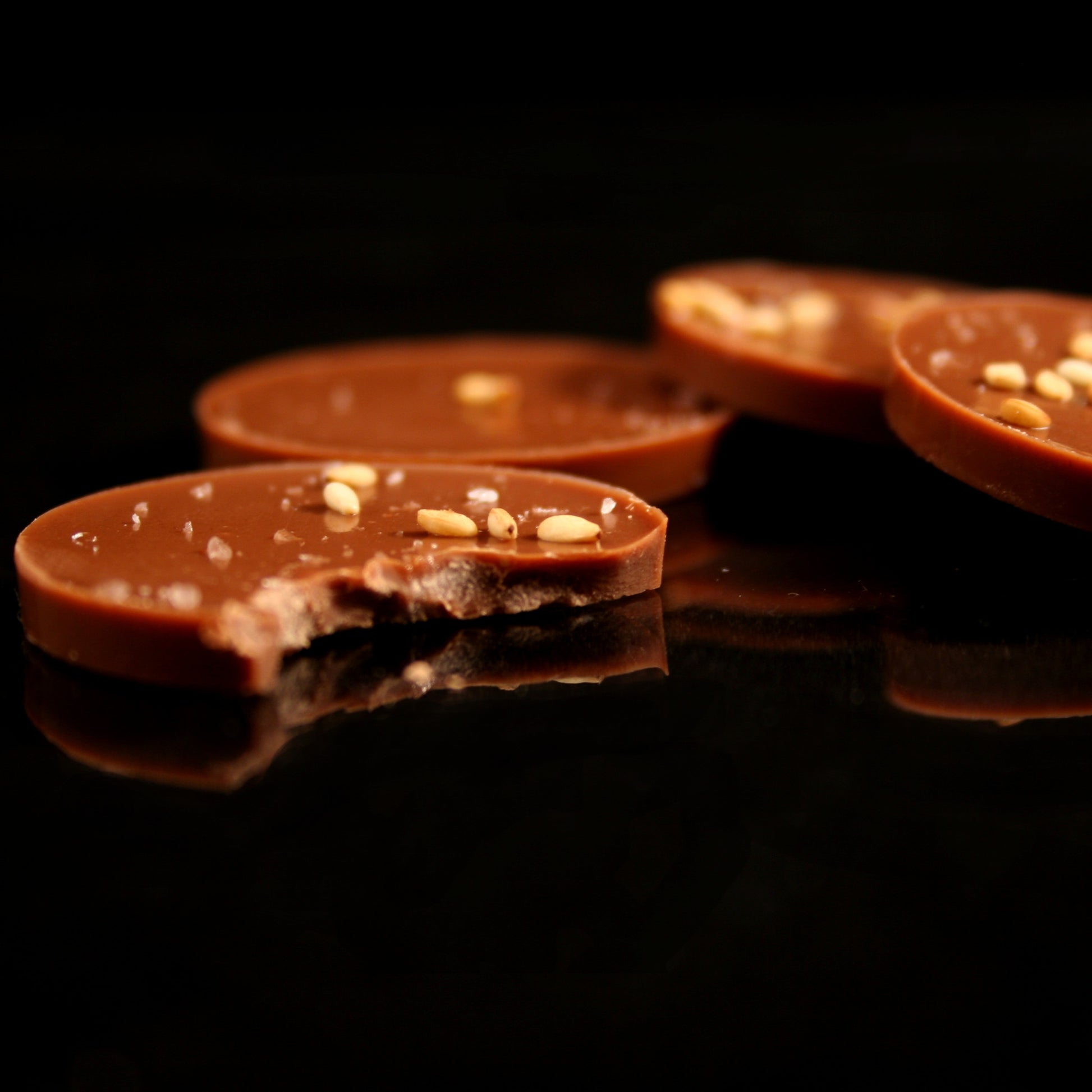 BE Curious: 6 assorted chocolates - BE Chocolat